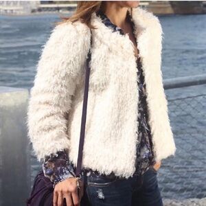 CAbi Coat‎ Ivory Cream Fuzzy Sherpa Coat Style 3024